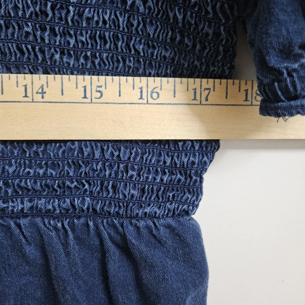 Old Navy Top Women XL Blue Smocked Puff Sleeve Peplum Lyocell Denim Look Blouse